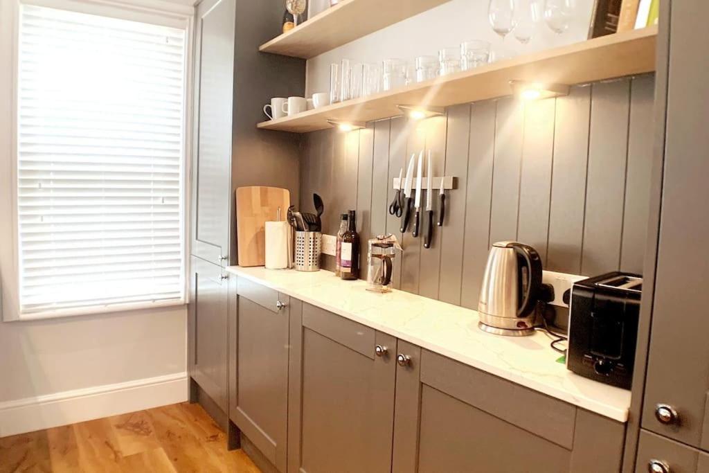 A Beautiful And Stylish 2 Bed Flat Close To Beach Bournemouth Kültér fotó